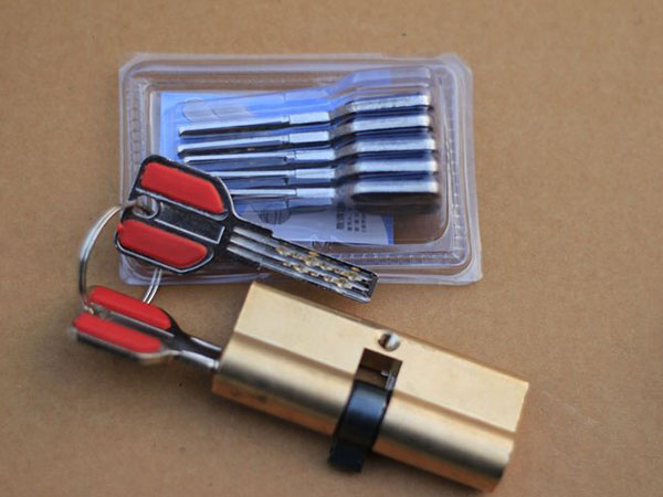 峰峰矿24小时上门开锁公司